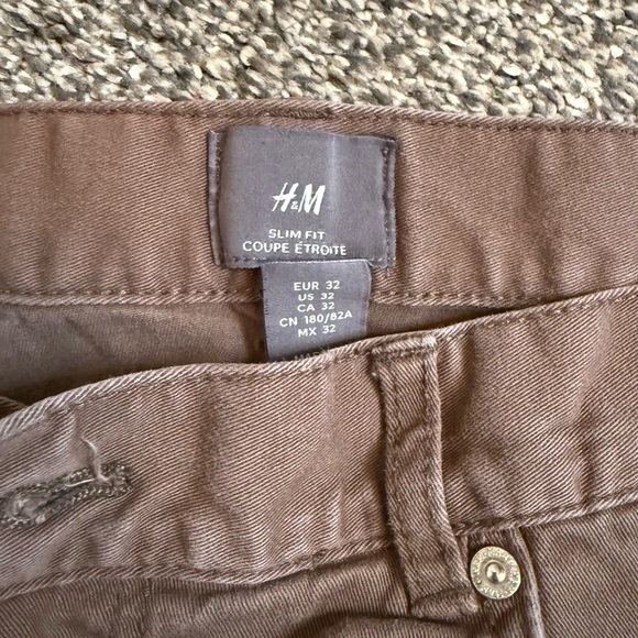 H&M Brown Chinos with Tapered Legs and Zipper Fly - Picture 3 of 5